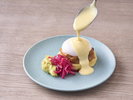 【4/1〜 Breakfast Buffet】プルドポークベネディクト※イメージ