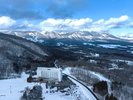 ホテルの目の前がゲレンデ!雄大な岩手山を望むことができます。