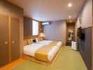 寶(たから)の部屋【禁煙】:金色の色調の華やかなお部屋、商売繁盛や開運を祈願される方におすすめです
