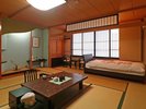 〜客室イメージ〜ベッド付12.5畳(B・T付) ベッド1台とお布団を敷いてお休みいただけるお部屋です。