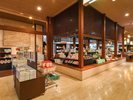 【売店】福井の名産品や、あわら温泉にしかない限定商品も取り揃えております。