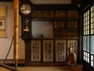 「よろぶちの間」江戸時代から280年もの時を刻み続ける、囲炉裏を構えたロビーは、まさに【非日常】です。