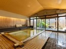 殿方用大浴場「翁(おきな)の湯」体の芯から温まります。(天然温泉・循環ろ過)