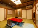棋聖戦で対局者が泊まられた【柊(ひいらぎ)】露天風呂付がついた10畳のお部屋です。