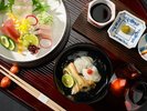 【大和会席〜古都の彩〜(夏)】奈良が誇る食材たちが涼やかな季節感を演出します。