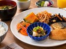 朝食