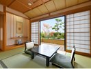 【特別室】ツインベッドと和室6畳(松山城眺望の庭付)
