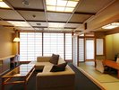 【庭園露天風呂付特別室80平米/水浅葱】