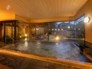 男性大浴場「古城の湯」/内湯 美作三湯・湯郷温泉。保湿効果が高く、血行をじっくり促進
