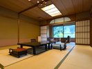 【開春楼の間】広々としているのでお子様連れのお客様からも人気のお部屋です。