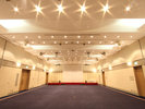 【大会議室-能登香-】約145畳　宴会100名・会議150名がご利用可能な会場です。