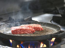 【調理一例】-牛ロース肉のステーキ-