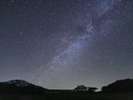 *【鳥海山荘の夜景】見上げた夜空に輝く星々