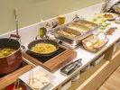夕食ビュッフェ台