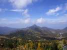 【秋】横手山からの笠岳。志賀高原の紅葉