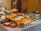 ◆ディナーブッフェ/和食を中心としたアジア料理や郷土料理など幅広いジャンルの料理をご用意※イメージ
