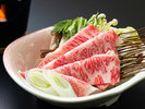 【信州牛すき焼き】きめ細やかな肉質は、ぜひ火を通し過ぎない加減でお召し上がりください