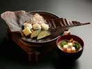 12月から翌年2月 別注の牡蠣の棒葉焼き