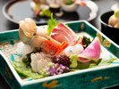橋立漁港直送 キトキトお造り7種付き。日本海の海の幸をたっぷり堪能ください。