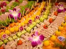 ご夕食ビュッフェ(一例) - 地元食材を活かしたビュッフェで、五感を満たす夕食を