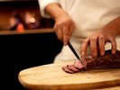ご夕食ビュッフェ(一例) - 薪火の香りが食卓に広がる、ワイルドで温かみあるディナービュッフェ