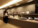 お土産コーナー - 湯河原の名産品や、ここでしか買えない限定品も…!
