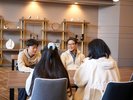 メインラウンジ(無料) - アルコールからソフトドリンクまで!小腹を満たすのに嬉しいお菓子もご用意