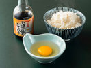 炊き立てご飯に新鮮卵を乗せて!