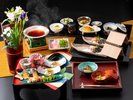 【特選旬彩会席】京料理の技を磨き続ける料理人が、旬の中でも特に質の高い食材を厳選。 ※一例