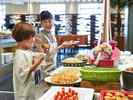 朝食ビュッフェ|キッズが取りやすい高さのカウンターにキッズが喜ぶメニューを。※画像はイメージです