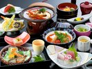 ■会席料理【伊勢藤の膳】季節により料理内容や器が異なる場合がございます。