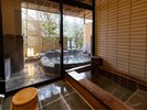 【鳳凰棟】特別室/和室(客室内風呂・露天風呂の一例)