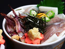 【季節のイカ丼】ある日はスルメイカ