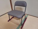 客室に椅子あります(一部屋に一つのみ)