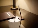 【客室設備】ライティングデスク・筆記具