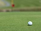 【ゴルフ|グリーン】美しく整えられたベントグリーン。絶景の中で、自分史上最高のプレーを。
