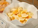 【朝食|フレッシュフルーツ】朝の潤いに。グレープフルーツや季節の果物で爽やかに。