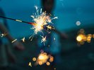 プールサイドで楽しむ夏の花火タイム(7/18〜9/23)19:30〜20:30※花火セット1,000円購入必要