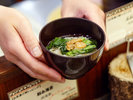 【朝食バイキング】さらさらと食べられるお茶漬けもご用意しております