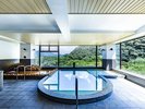 山の湯大浴場 金華山一望の開放感溢れる空間