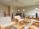 【銀沙の湯・女湯】お休み処も広いので、お風呂上りにゆっくりお寛ぎください♪