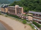 【リニューアルした外観】全室オーシャンビュー!「西伊豆最大級」のビーチは目の前!