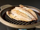 【明治館の朝食☆お食事処・共楽】当館人気の干物♪ ほくほくでおいしいですよ(^^)