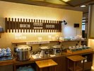 【夕食一例】ごはんとお味噌汁は、セルフで。嬉しい、お茶漬けコーナーもあります♪