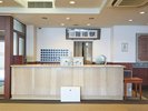 【ロビー】目の前の海を眺めながら、先ずは旅の疲れを癒してください♪