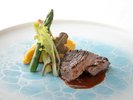 ■ご夕食一例/夏メニュー【国産牛ロースグリエ ジャンジャンブルソース】
