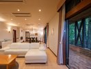 ■ジュニアスイート|自然を感じる広々としたテラスも完備
