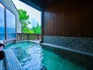 ■青碧■お部屋からだけでなく、お風呂からも由布岳が臨めます。
