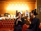 くつろぎのひととき。心ほどけるラウンジで、癒しの時間を。