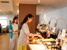 和洋の美味しさを自由にセレクト。旅先の朝は、ちょっと贅沢に。